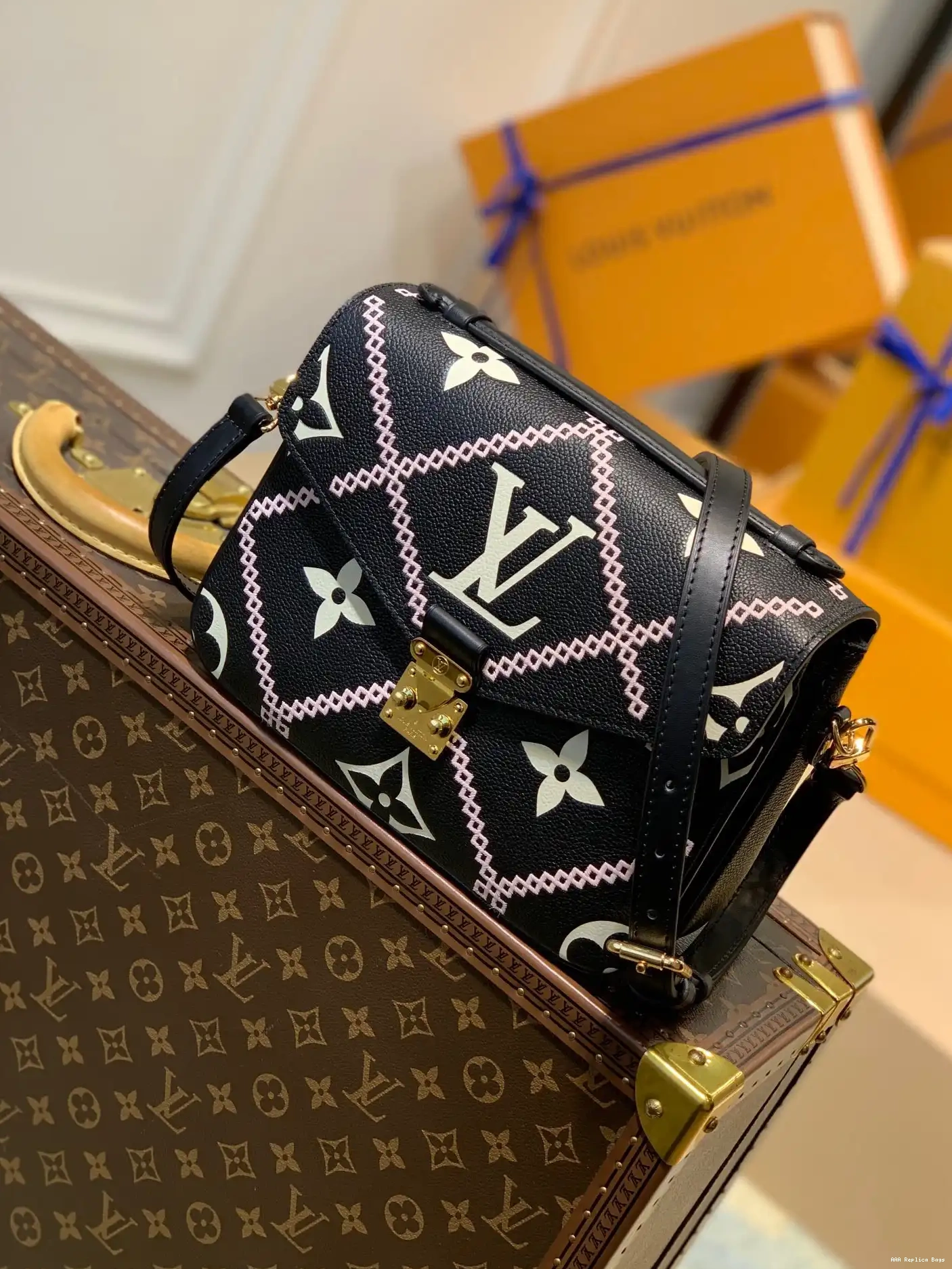 Aaa replica bags MÉTIS VUITTON LOUIS POCHETTE 0518